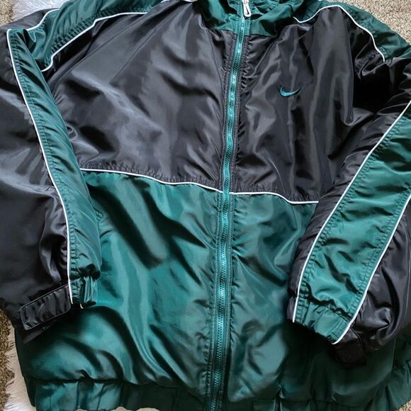 Nike Heavy Vintage Coat - Picture 2 of 15